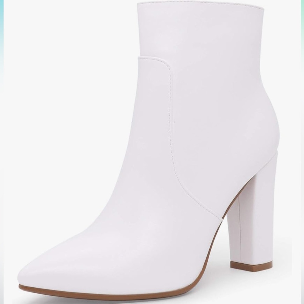 IDIFU White Ankle Boots Comfy Pointed Toe High Heels Booties Size 7.5